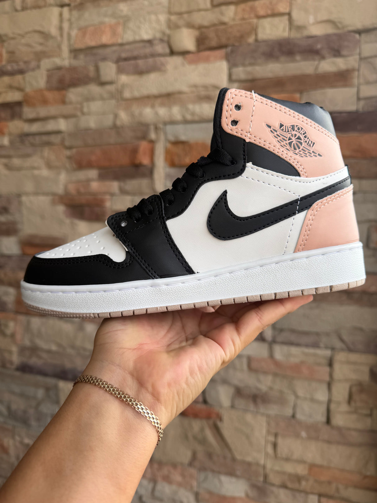 JORDAN 1 NEGRO MAQUILLAJE