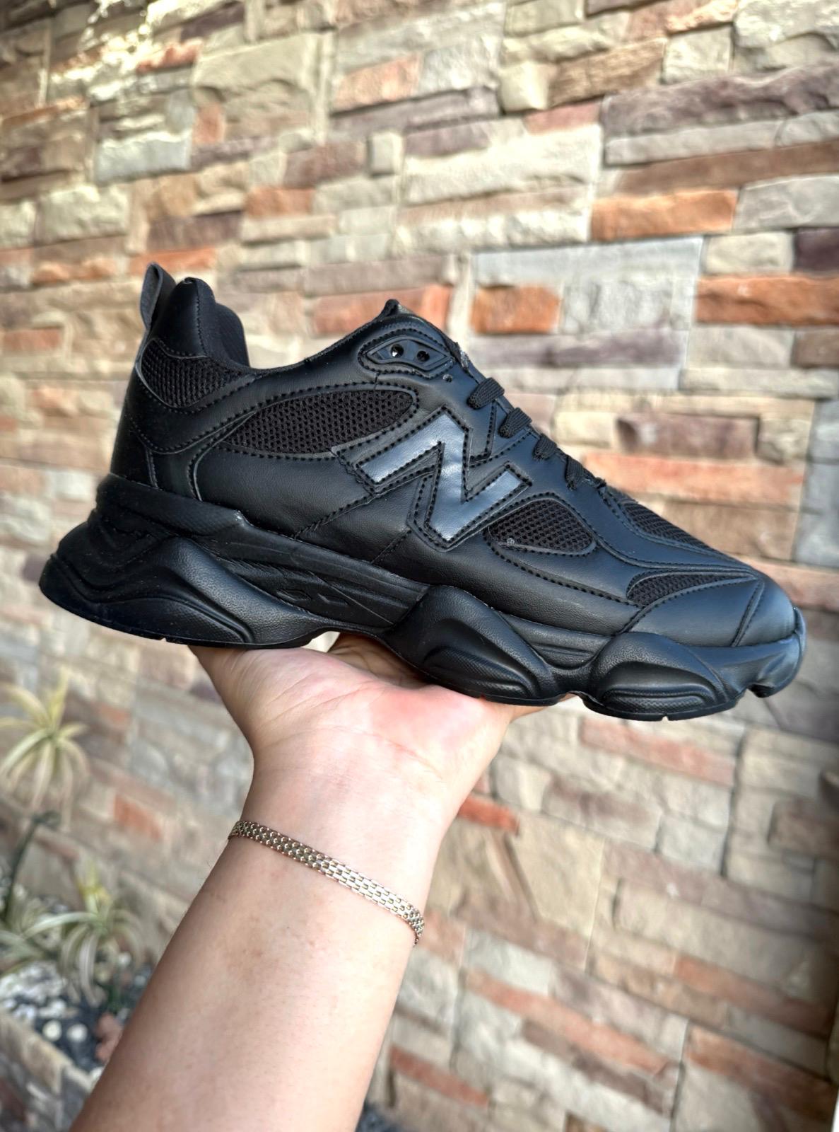 NEW BALANCE 9060 NEGRO_