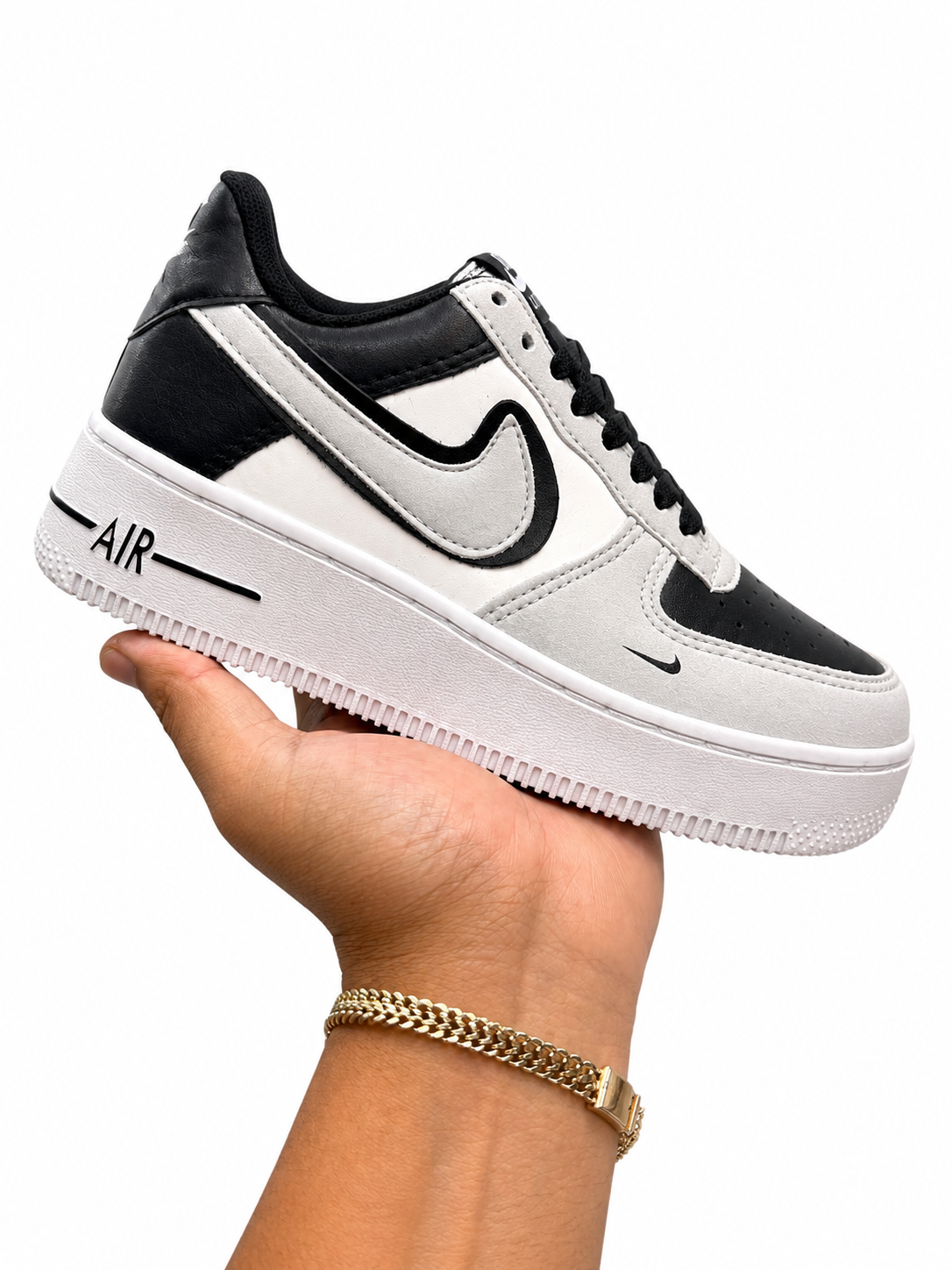 AF1 GRIS BCO NEGRO DOS PIPAS