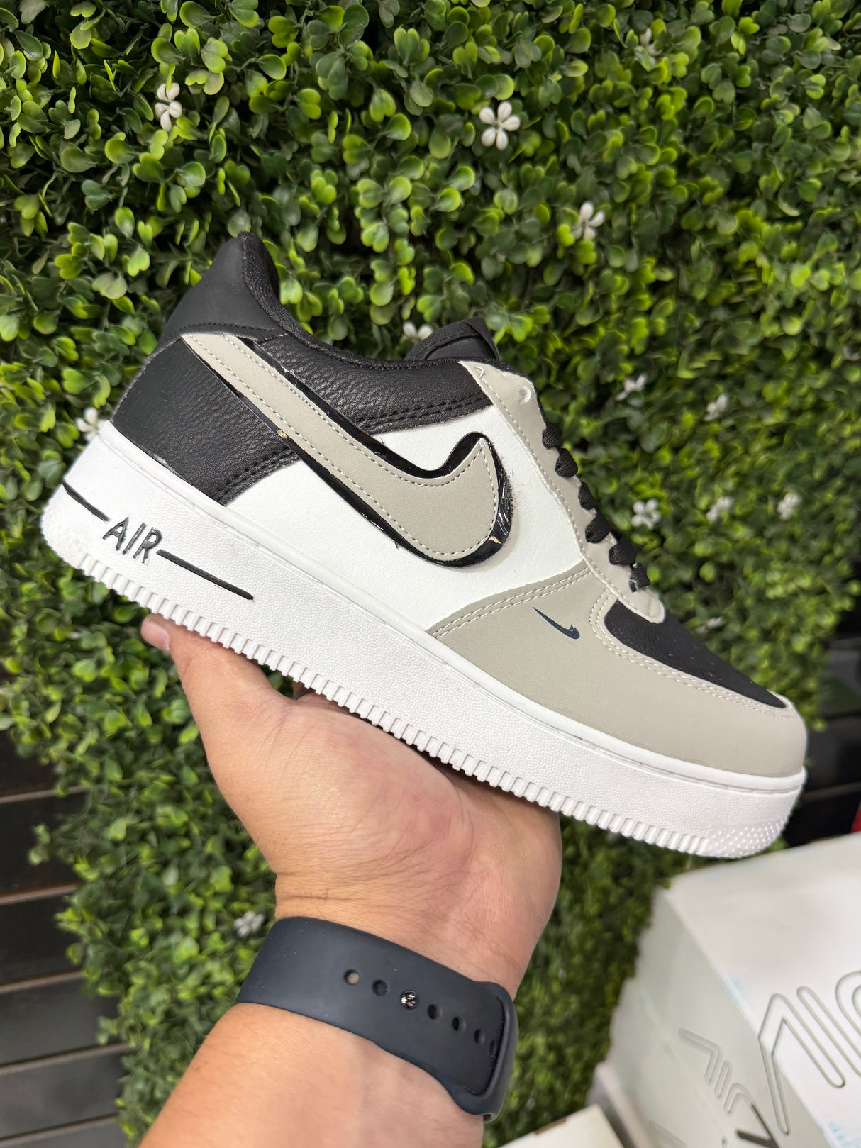 AF1 BLANCO GRIS NGO DOS PIPAS_