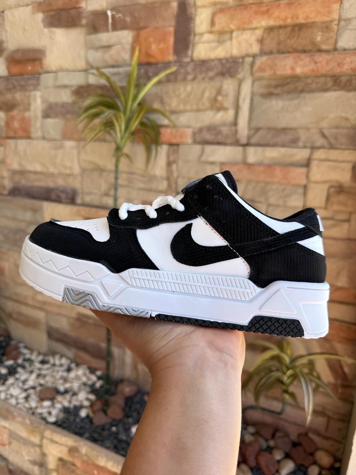 DUNK PTF PANDA BATUR