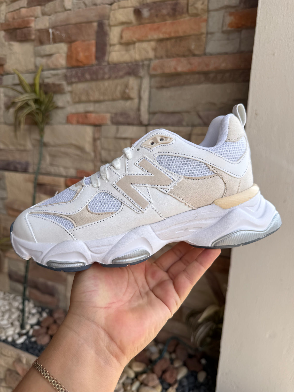 9060 BLANCO LATTE_