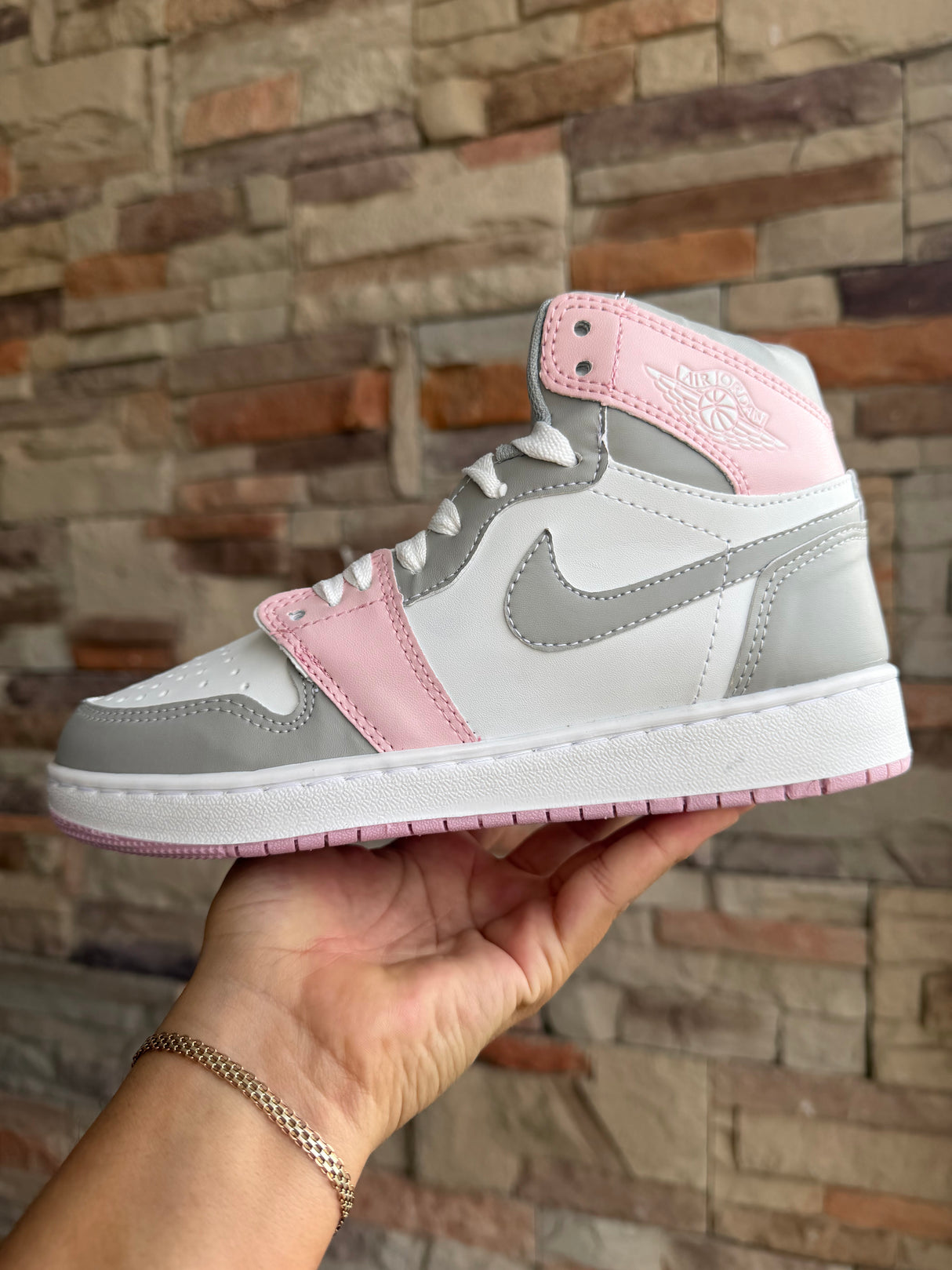 JORDAN 1 GRIS ROSA
