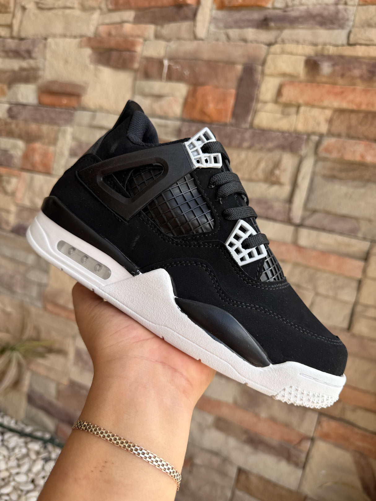 RETRO 4 NEGRO GRIS_