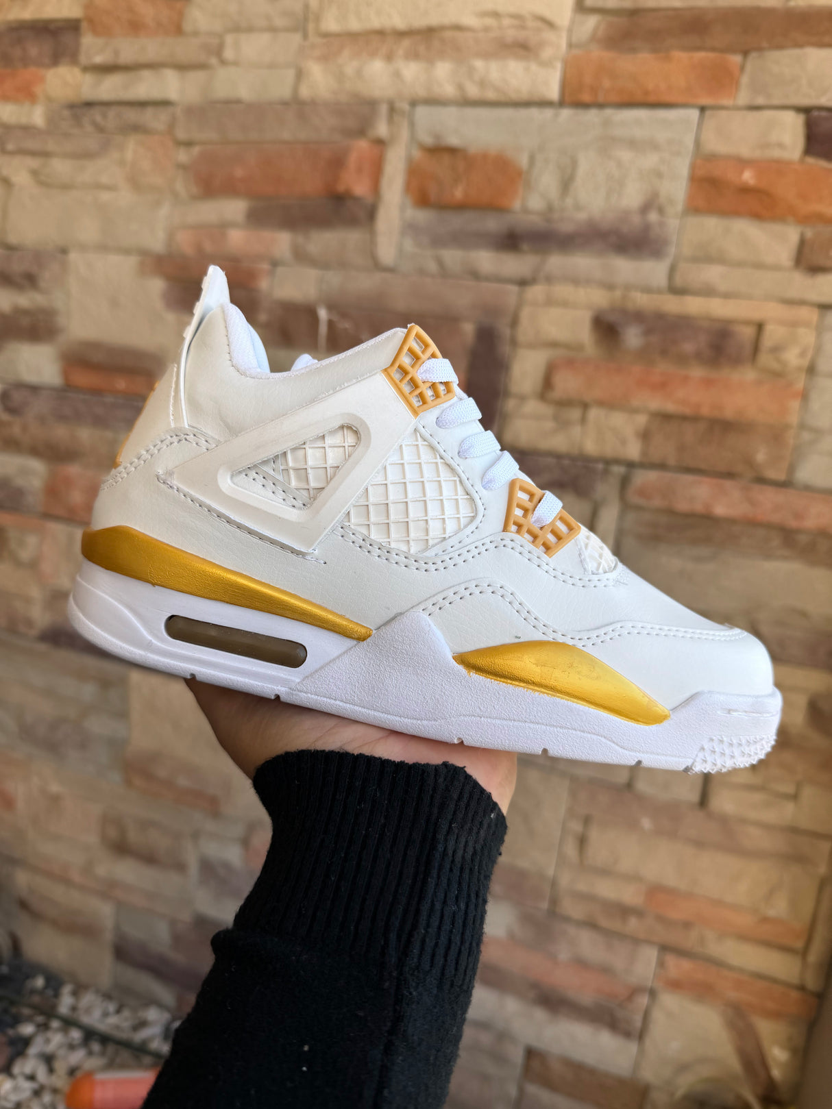RETRO 4 BLANCO ORO