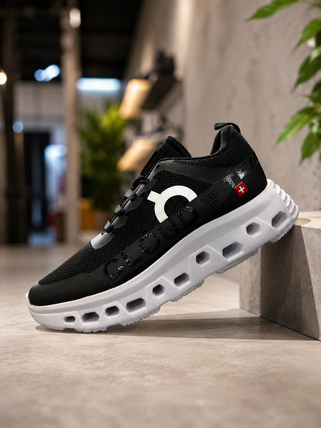 ON CLOUD NEGRO BLANCO R